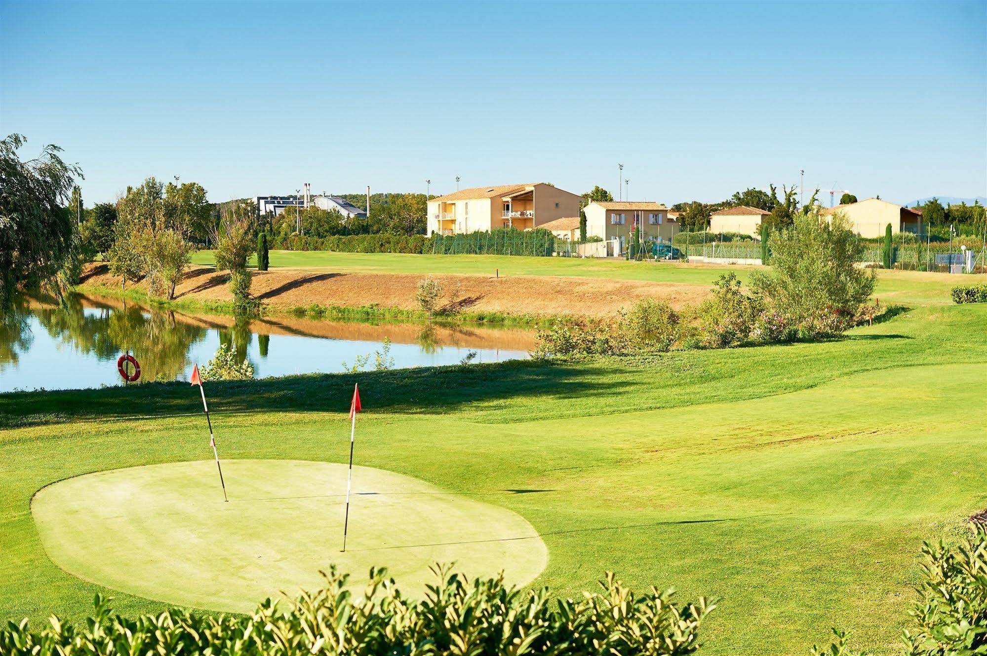 Residhotel Golf Grand Avignon Vedène Exterior foto